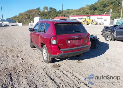 2014 Jeep Compass Latitude из США, поврежденный, VIN 1C4NJDEB0ED726848